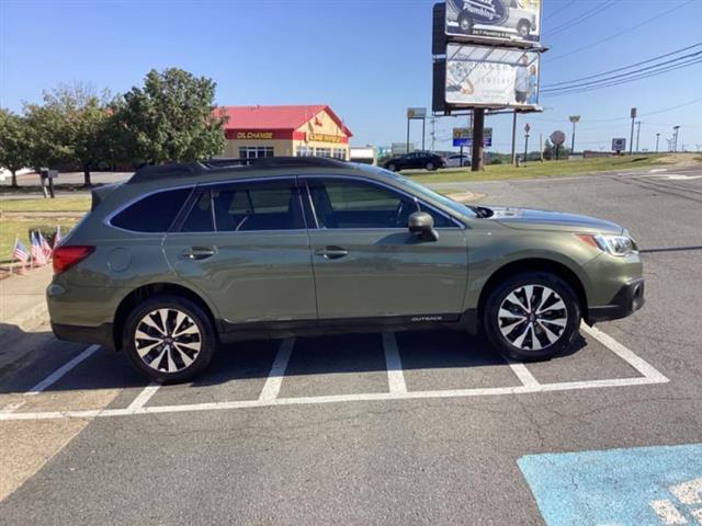 2016 Outback image 3