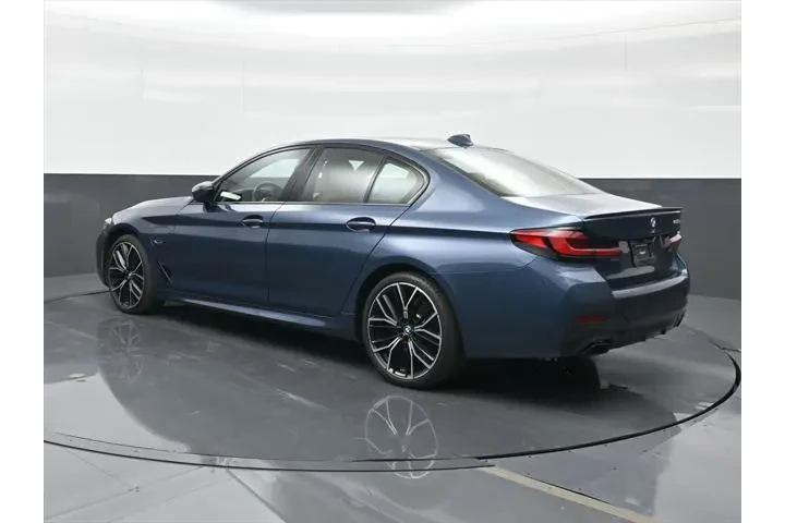 $39175 : BMW 5 Series 2023 530e 4dr S image 2