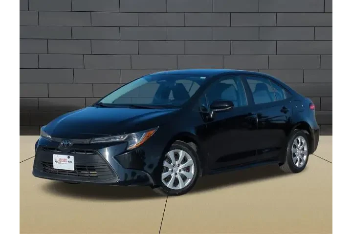 $19586 : Toyota Corolla 2023 LE 4dr S image 1