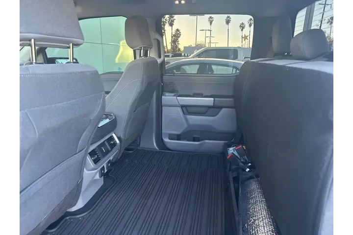 $38800 : Ford F-150 Lightning 2023 AW image 5