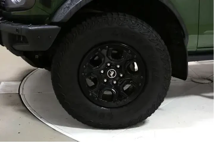 $39988 : Ford Bronco 2023 4x4 Wildtra image 2