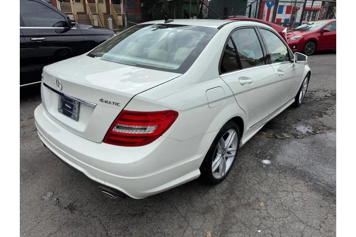 2012 Mercedes-Benz C-Class image 5