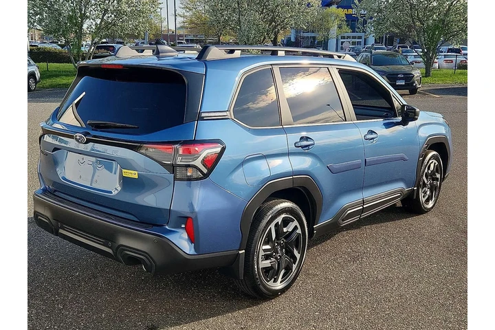 $36995 : Subaru Forester 2025 AWD Lim image 6