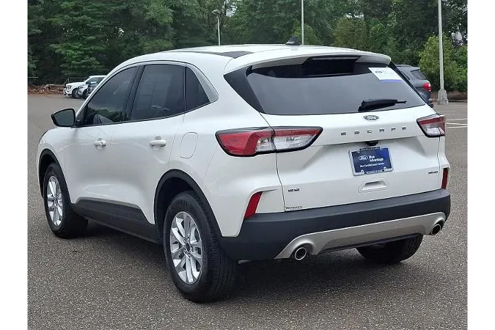 $20945 : Ford Escape 2022 AWD SE 4dr image 4