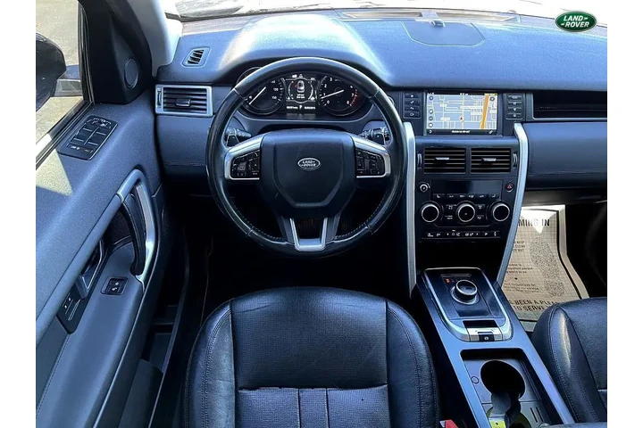 $15990 : 2018 Land Rover Discovery Spo image 8
