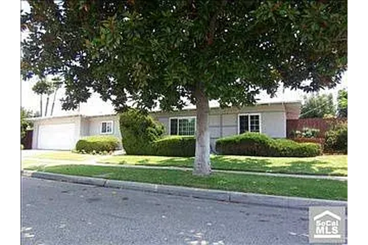 $1200 : SE RENTA CUARTO, UNA PERSONA image 1