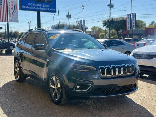 $18999 : 2019 Cherokee Limited image 4