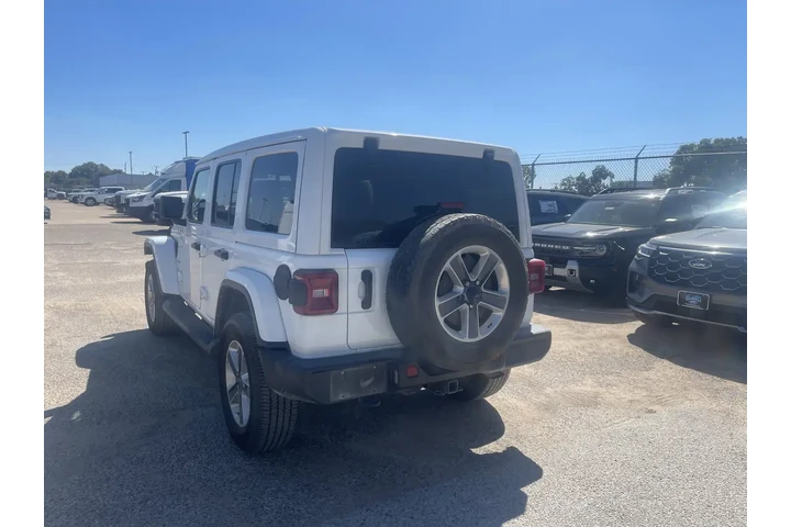 $27859 : Jeep Wrangler Unlimited 2021 image 4
