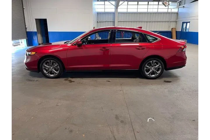 $28906 : Honda Accord Hybrid 2023 image 6