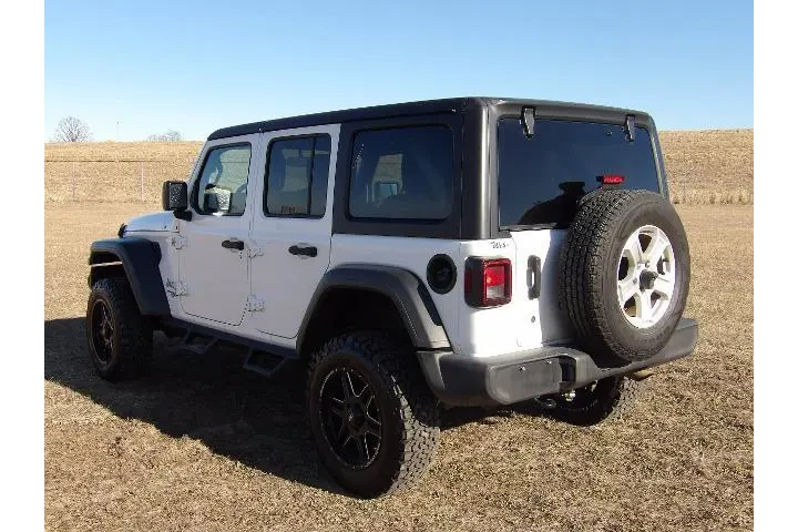 Jeep Wrangler Unlimited 2020 image 8