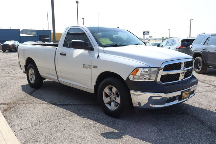 $17488 : 2018 1500 Tradesman image 3