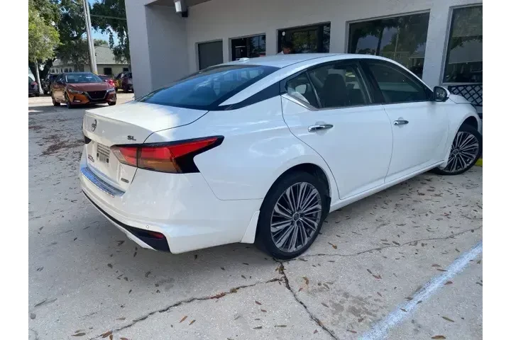 $24600 : Nissan Altima 2023 AWD 2.5 S image 3