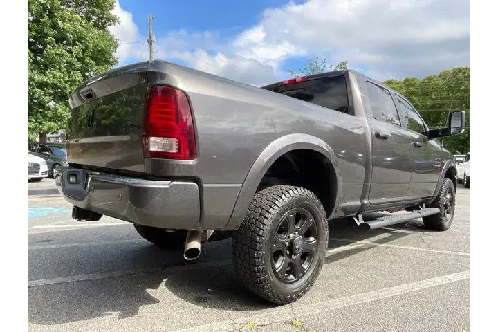 $34985 : Ram 2500 2018 4x4 Laramie 4d image 5