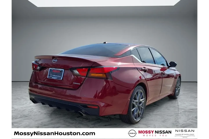 $25995 : Nissan Altima 2024 2.0 SR 4d image 7