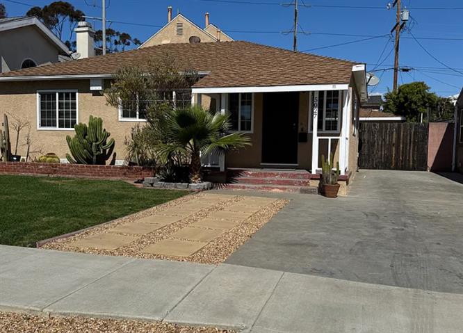 $2230 : CASA🐱near USC & downtown LA🐶 image 1