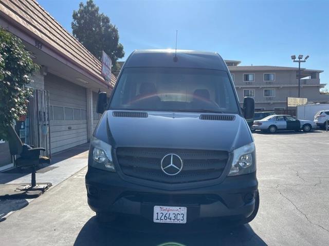 $23950 : 2018 Sprinter 2500 Cargo van image 7