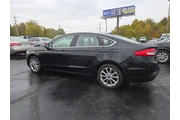 $9995 : 2017 Fusion SE thumbnail