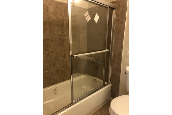 $1675 : 1 bedroom in Hawthorne image 4