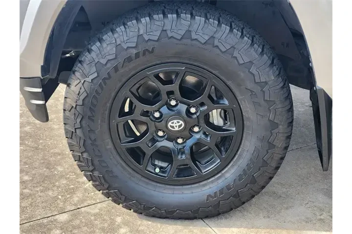 $28685 : Toyota Tacoma 2022 4x2 TRD O image 10