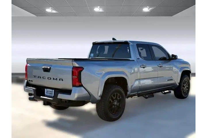 $35999 : Toyota Tacoma 2025 4x4 SR5 4 image 9