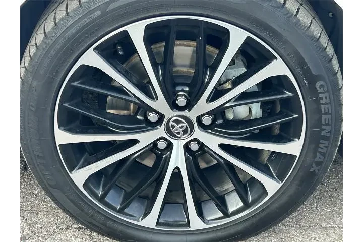 $17295 : Toyota Camry 2020 SE 4dr Sed image 5