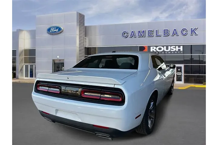 $20393 : Dodge Challenger 2019 SXT 2d image 3