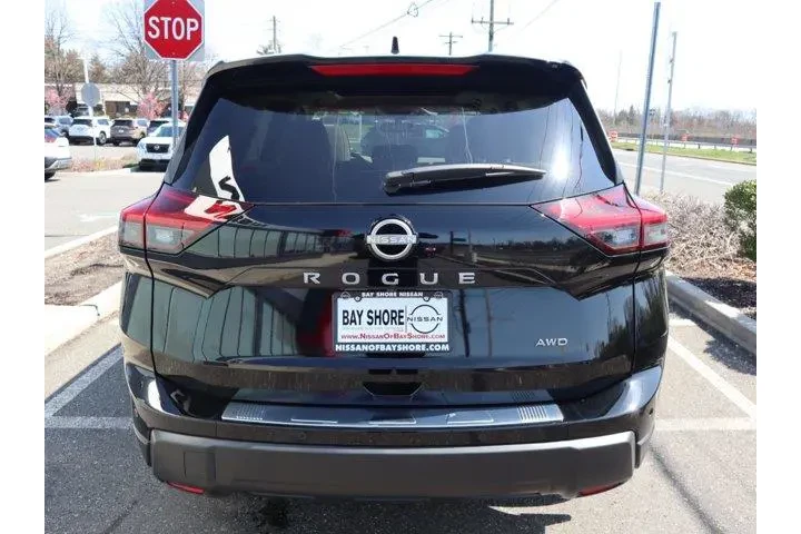 $28044 : Nissan Rogue 2025 AWD SV 4dr image 7