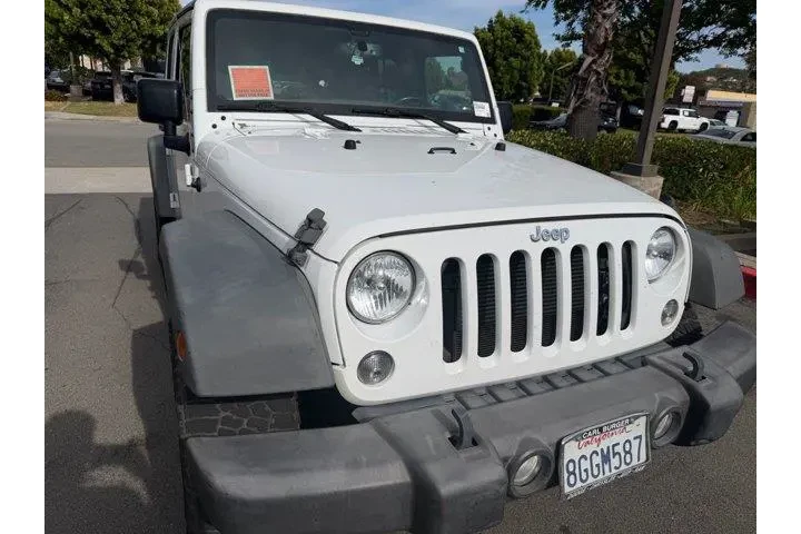 $21987 : Jeep Wrangler JK Unlimited 2 image 2