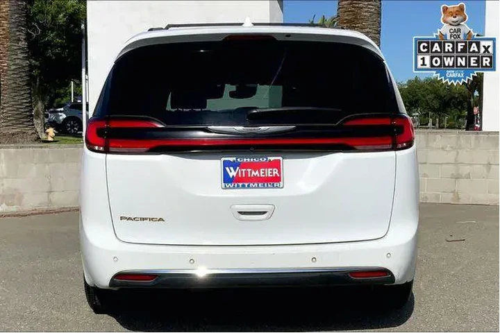 $25985 : Chrysler Pacifica 2022 Touri image 4