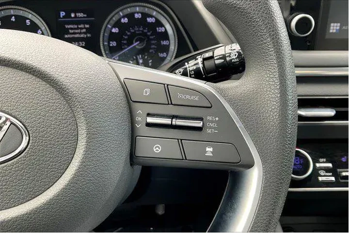 $18252 : Hyundai SONATA 2020 SEL 4dr image 10