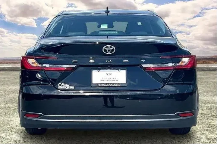 $25991 : Toyota Camry 2025 SE 4dr Sed image 6