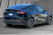 $35900 : Tesla Model Y 2024 AWD Long thumbnail