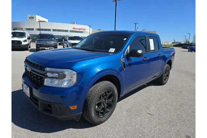 $29900 : Ford Maverick 2024 AWD XLT 4 image 1