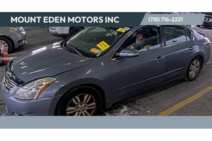 $6995 : 2010 Altima 2.5 SL image 1