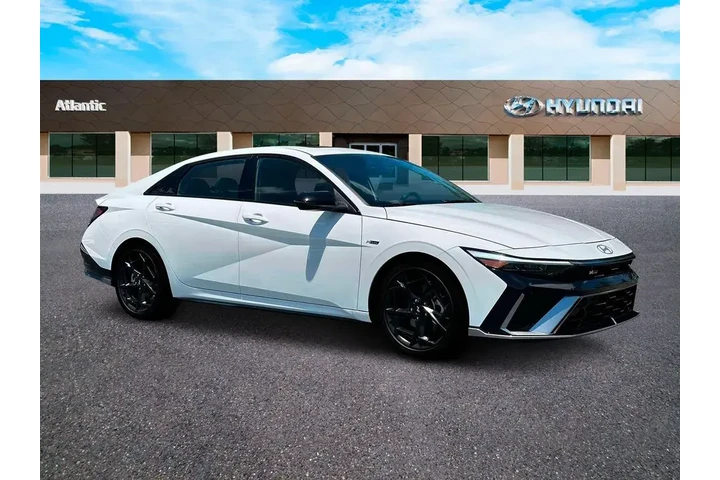 $26800 : Hyundai ELANTRA 2025 N Line image 10