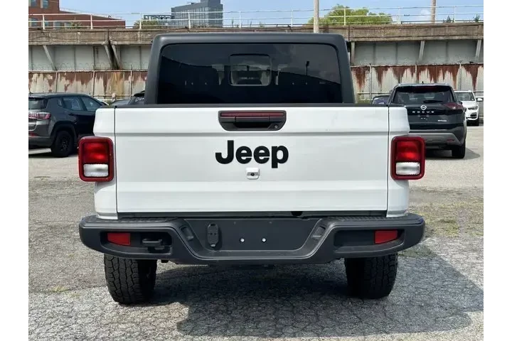 $26999 : Jeep Gladiator 2023 4x4 Spor image 6