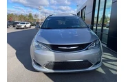 $16150 : Chrysler Pacifica 2020 Touri thumbnail