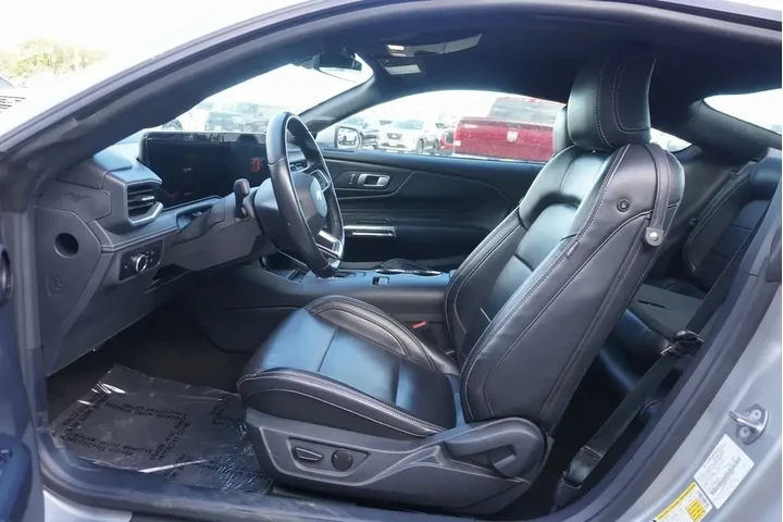 $31988 : Ford Mustang 2024 EcoBoost P image 8