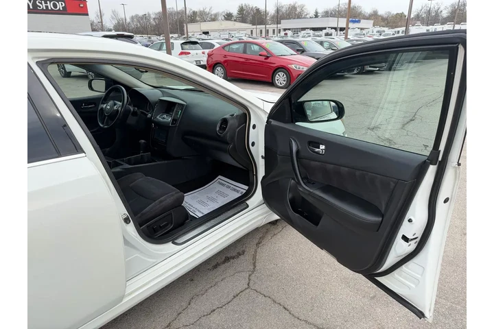 $5980 : 2014 Maxima S image 8