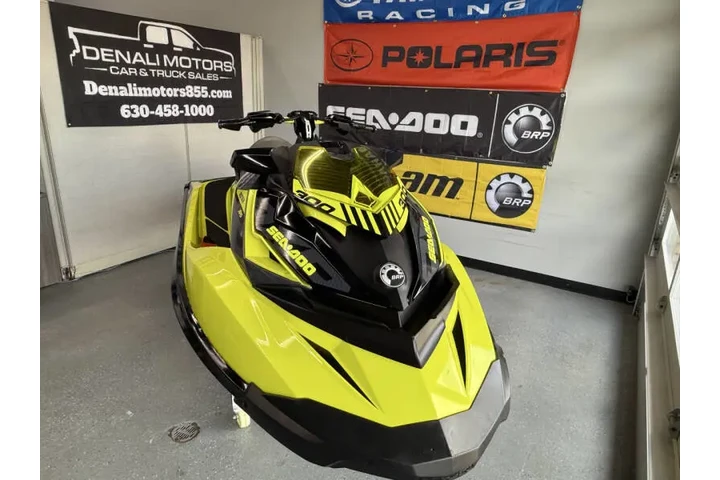 $11995 : 2018 Sea-Doo RXP-X 300 image 4