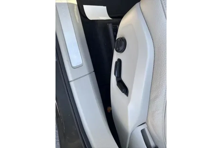 $33995 : Volvo XC60 Recharge 2022 eAW image 5