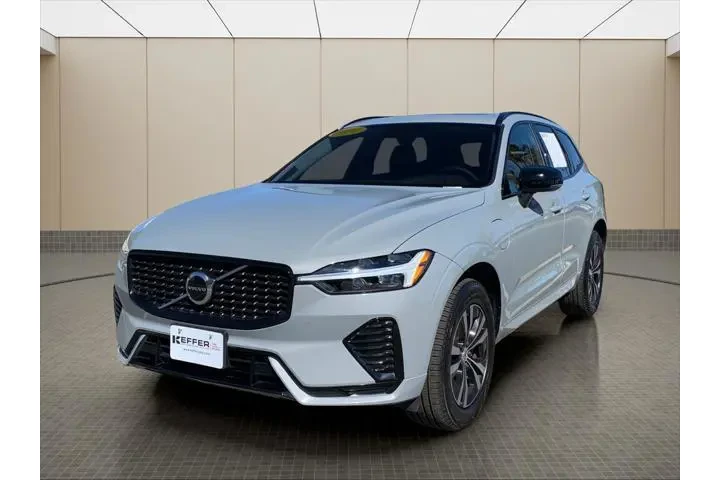 $39000 : Volvo XC60 Recharge 2024 eAW image 1
