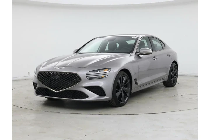 $33998 : Genesis G70 2023 AWD 2.0T 4d image 4