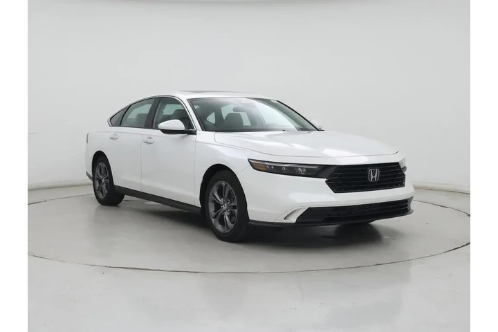 $27998 : Honda Accord 2024 EX 4dr Sed image 1