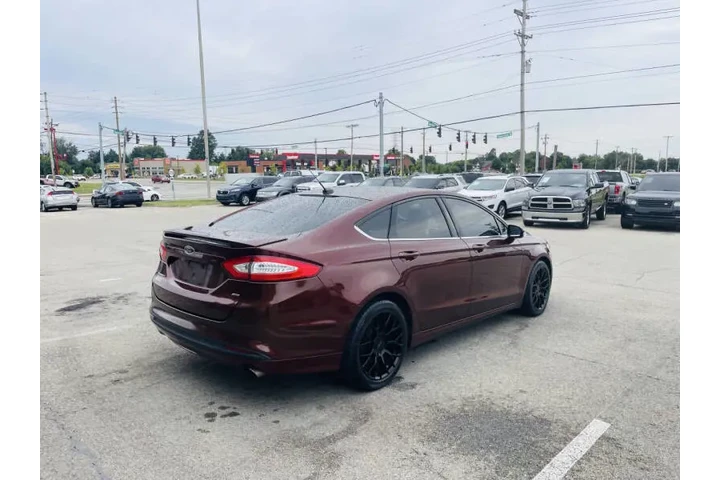 $5850 : 2016 Fusion SE image 7