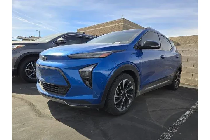 $17991 : Chevrolet Bolt EUV 2022 Prem image 2