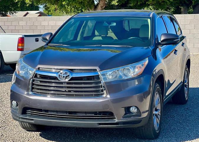 2016 TOYOTA HIGHLANDER image 2