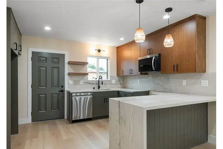 $850 : Casa de diseño con 2 dormitori image 3