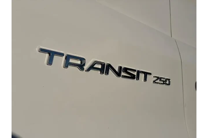 $39000 : Ford Transit 2023 AWD 250 3d image 9