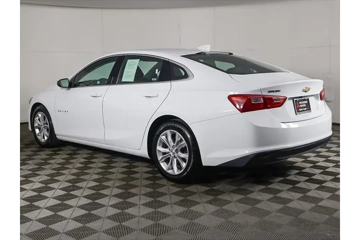 $13993 : Chevrolet Malibu 2023 LT 4dr image 7